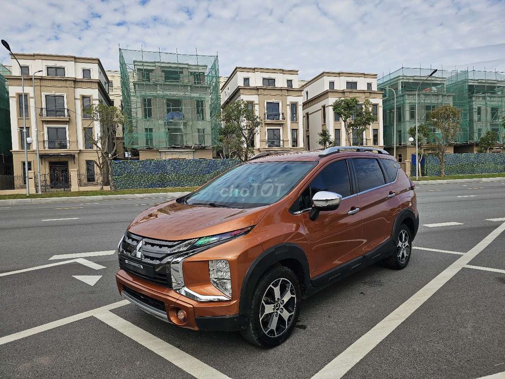 Mitsubishi Xpander Cross 2020 Nâu cam 90000 km. Mua bán Ô tô tại Huyện Đông Anh Hà Nội được đăng bởi lương thanh tùng hình 1