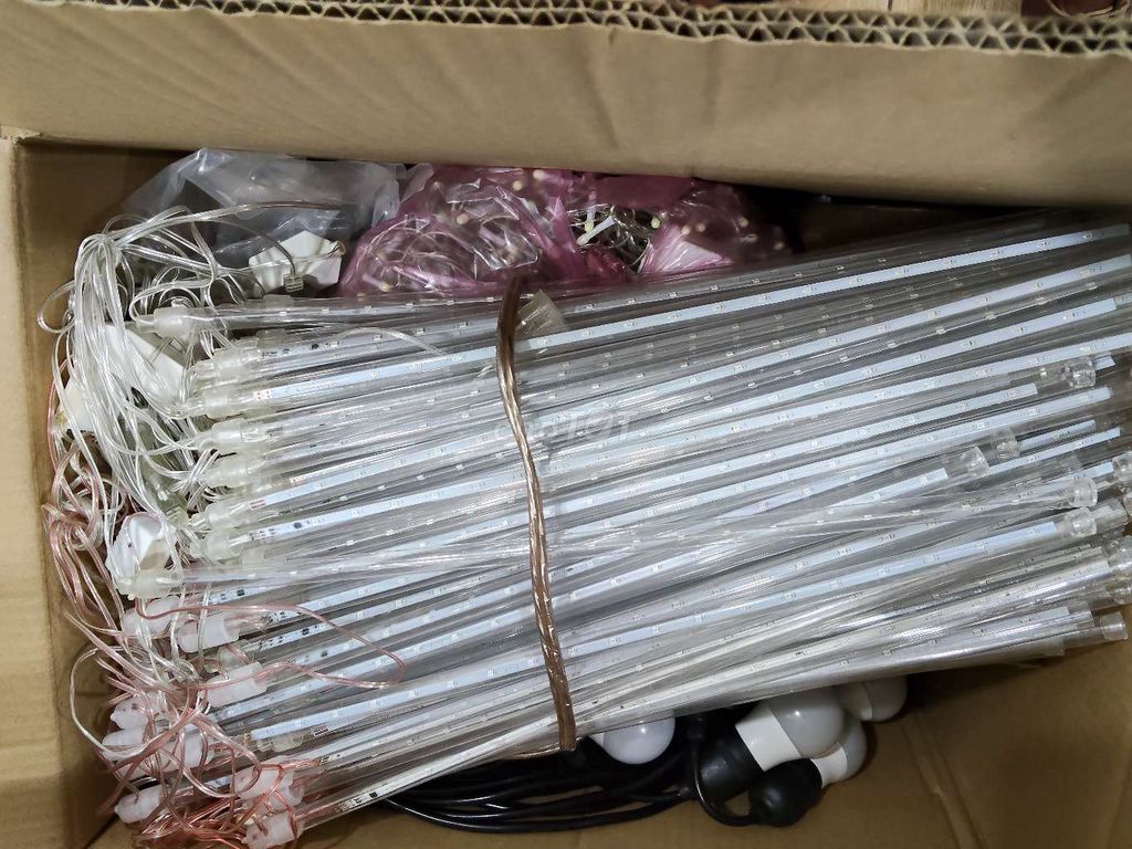 THANH LÝ ĐÈN LED TRANG TRÍ QUÁN. Mua bán Đèn tại Quận Gò Vấp Tp Hồ Chí Minh được đăng bởi Alpha LTPD hình 1
