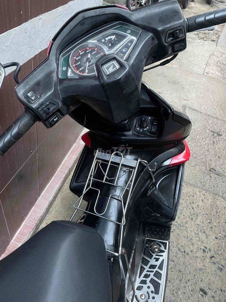 Airblade  2 đèn Xăng điện tử. Mua bán Xe máy tại Quận Thanh Khê Đà Nẵng được đăng bởi ngoc quang hình 2