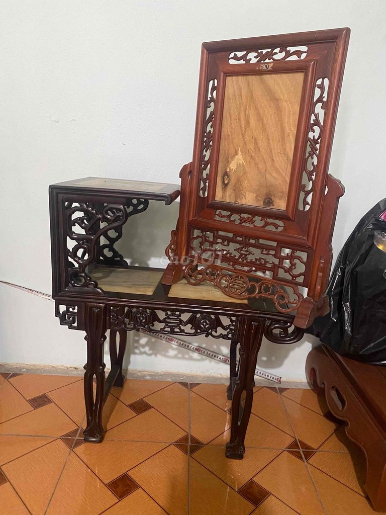 khung tranh kệ gỗ. Mua bán Đồ sưu tầm, đồ cổ tại Quận Hai Bà Trưng Hà Nội được đăng bởi sen hồ tây hình 1