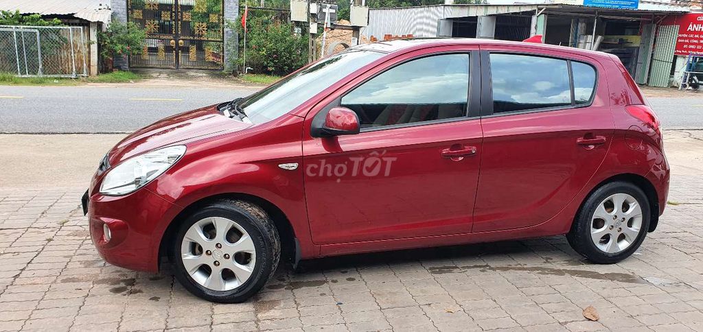 Huyndai I20 đăng ký 2011, 87k km.Tín ***. Mua bán Ô tô tại Thành phố Thủ Dầu Một Bình Dương được đăng bởi Lê Trọng Tín hình 2