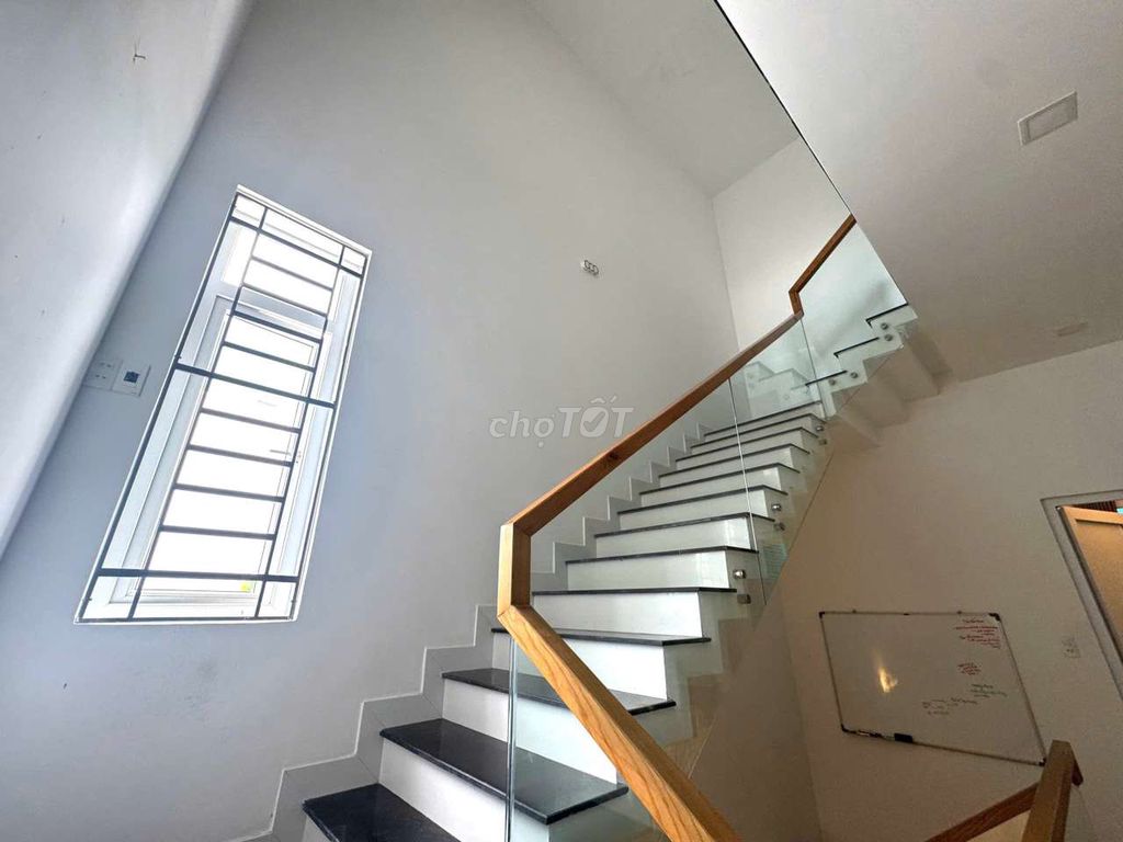 4-bedroom house on Thanh Lương 5 in Hòa Xuân — photo 9