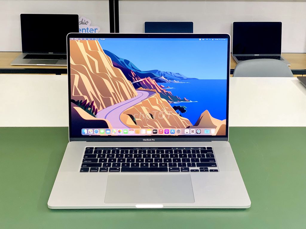 MacBook Pro 16inch - Màn rộng, sắc nét, tinh tế