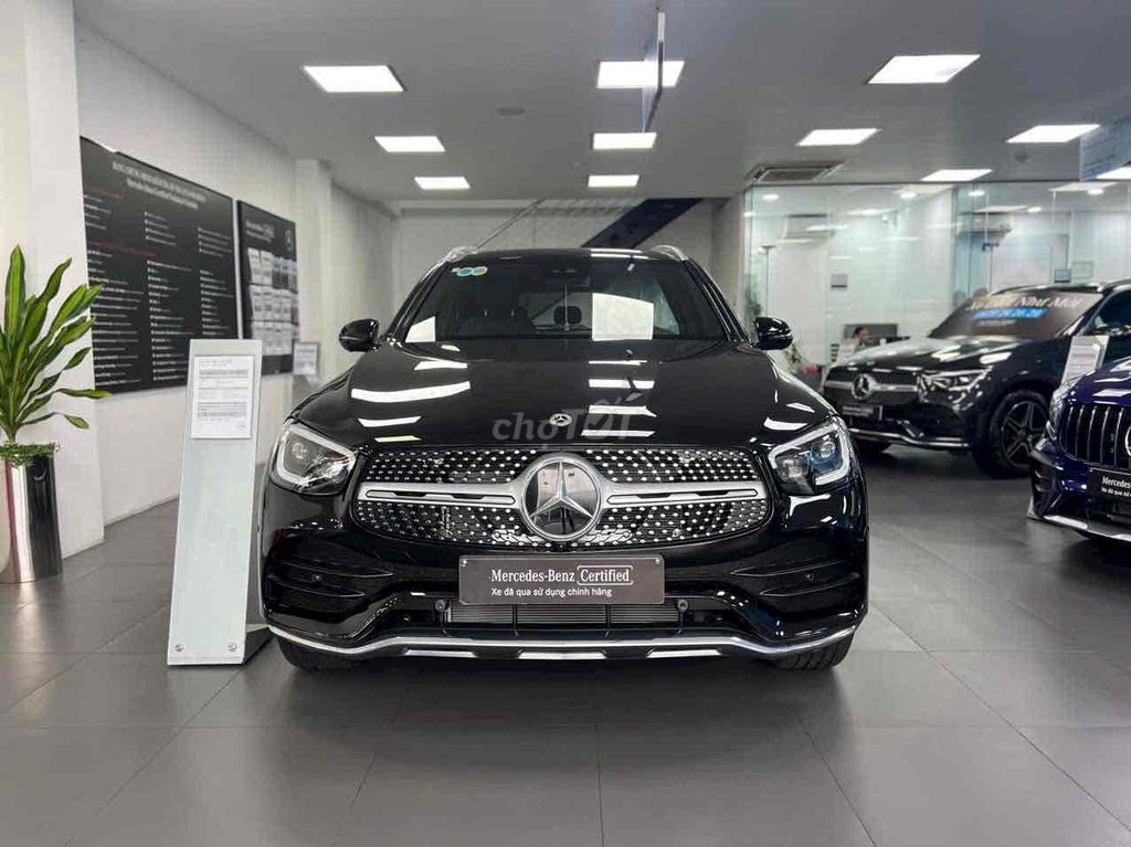 Mercedes GLC 300 4matic siêu lướt chỉ 25km