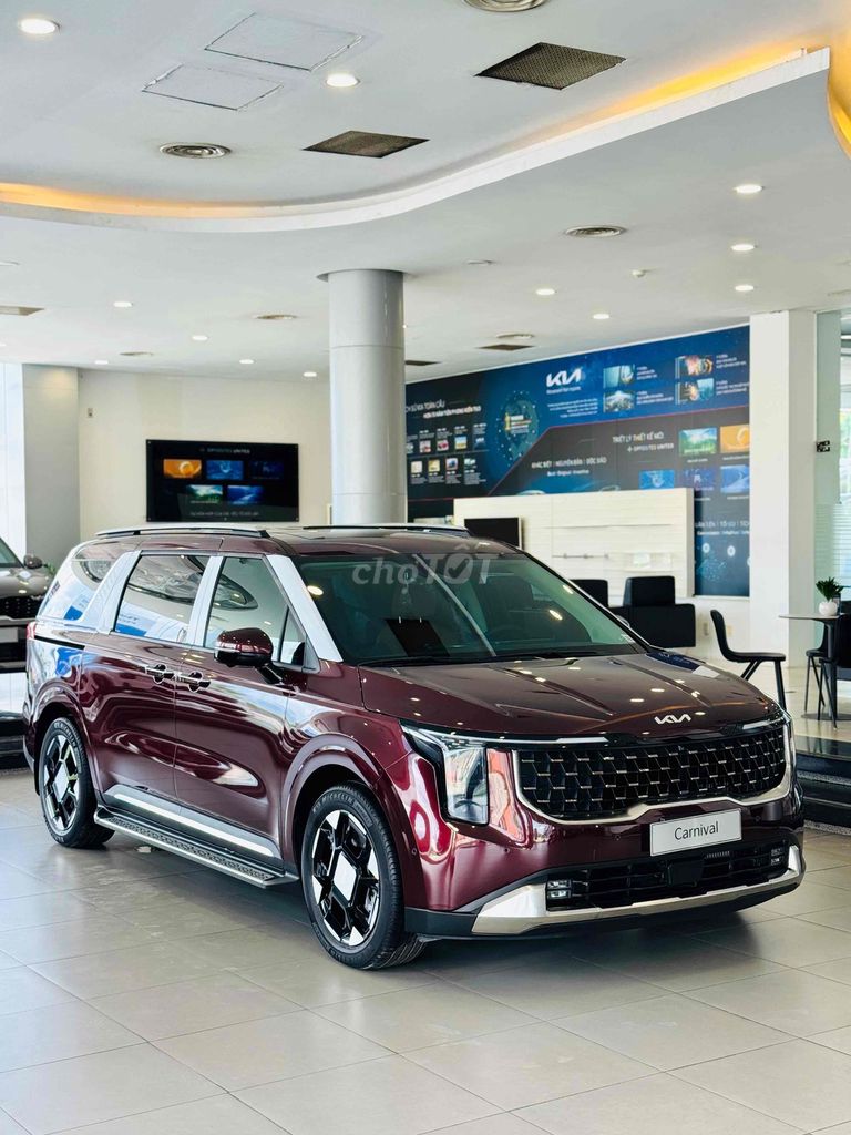 KIA Carnival 2.2D Signature 2025 дизель, новый 100%