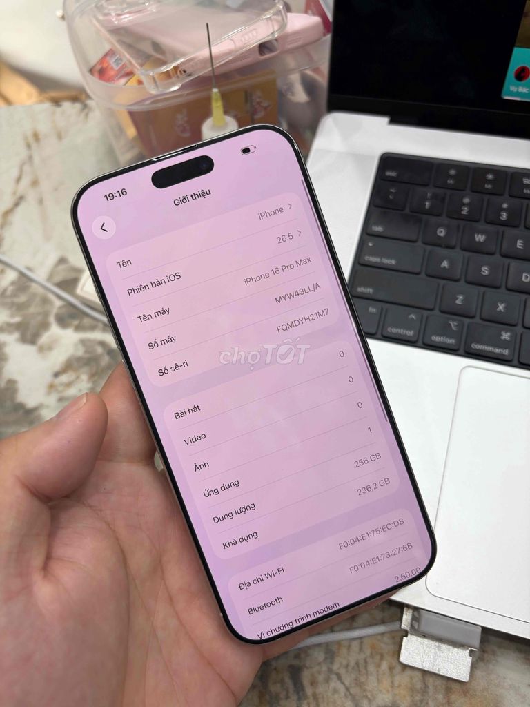 iPhone 16 Pro Max 256GB Trắng Mỹ. Mua bán Điện thoại tại Huyện Thanh Trì Hà Nội được đăng bởi Đoàn Xuân Tùng hình 1