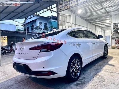 Hyundai Elantra 2021 2.0 AT - 38500 km. Mua bán Ô tô tại Thành phố Huế Thừa Thiên Huế được đăng bởi Cường
