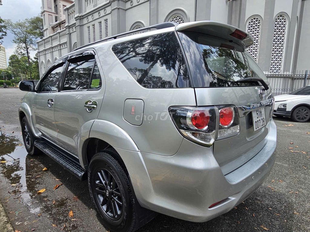 Toyota Fortuner 2.7 AT đăng ký t8/2015, mới 90%. Mua bán Ô tô tại Quận 10 Tp Hồ Chí Minh được đăng bởi Anh Thanh hình 7