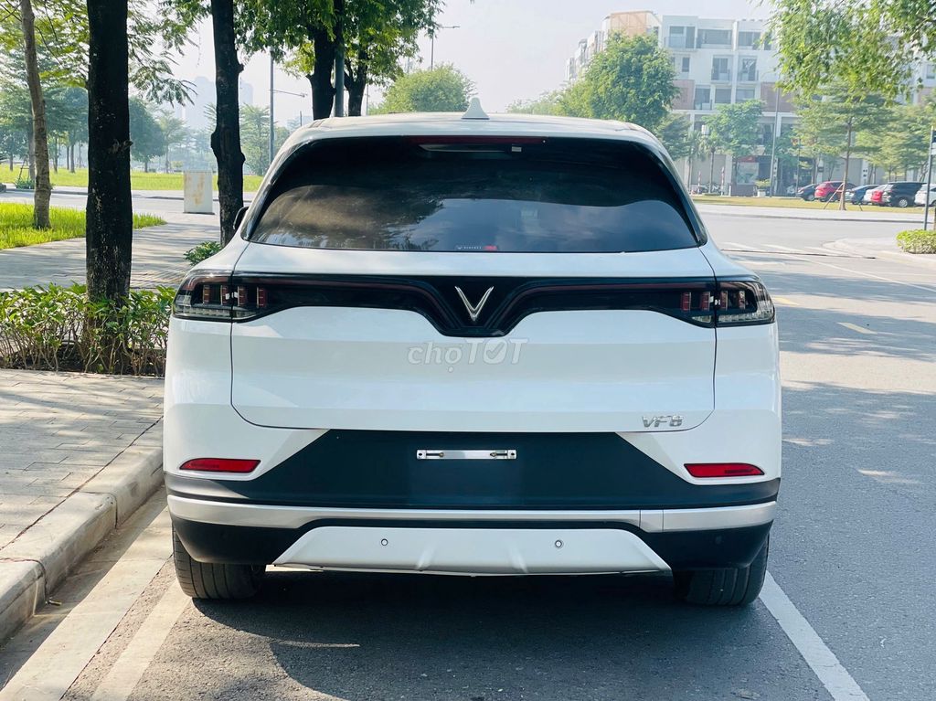 Vinfast VF8 Plus 2023 Trắng NT nâu da bò, pin CATL. Mua bán Ô tô tại Quận Thanh Xuân Hà Nội được đăng bởi Mr Phúc Vinfast lướt hình 11