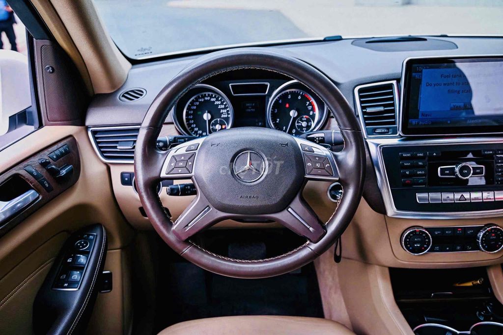 Mer ML 400 2014 một chủ. Mua bán Ô tô tại Quận Hoàng Mai Hà Nội được đăng bởi Phạm quang đồng hình 14