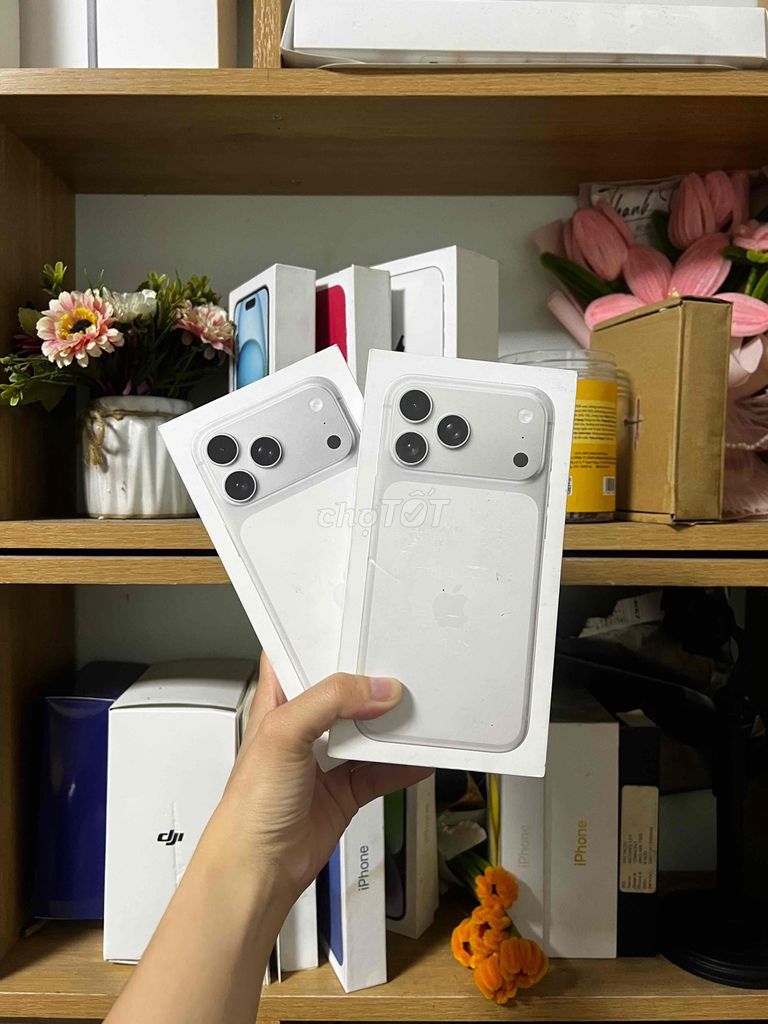 iPhone 17 Pro Max 256GB Trắng Esim Lock. Mua bán Điện thoại tại Quận 7 Tp Hồ Chí Minh được đăng bởi Trâm bán táo  hình 1