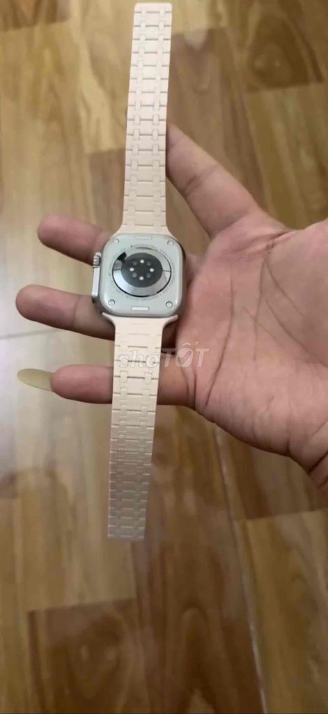 Apple Watch Ultra 2 GPS 49mm Titan Đã Sử Dụng. Mua bán Thiết bị đeo thông minh tại Huyện Hoài Đức Hà Nội được đăng bởi TRIEU XUAN LOC hình 2
