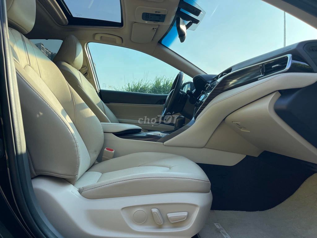 Toyota Camry 2.5q 2021 đen xe gd. Mua bán Ô tô tại Quận 12 Tp Hồ Chí Minh được đăng bởi Quang hình 3