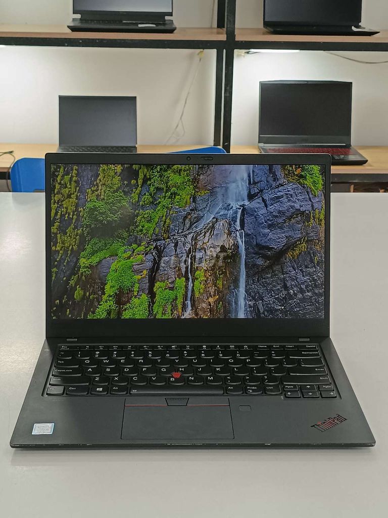 ThinkPad X1 Carbon Gen 7 Core i7 16GB/256GB FHD. Mua bán Laptop tại Thành phố Huế Thừa Thiên Huế được đăng bởi T T Center hình 1