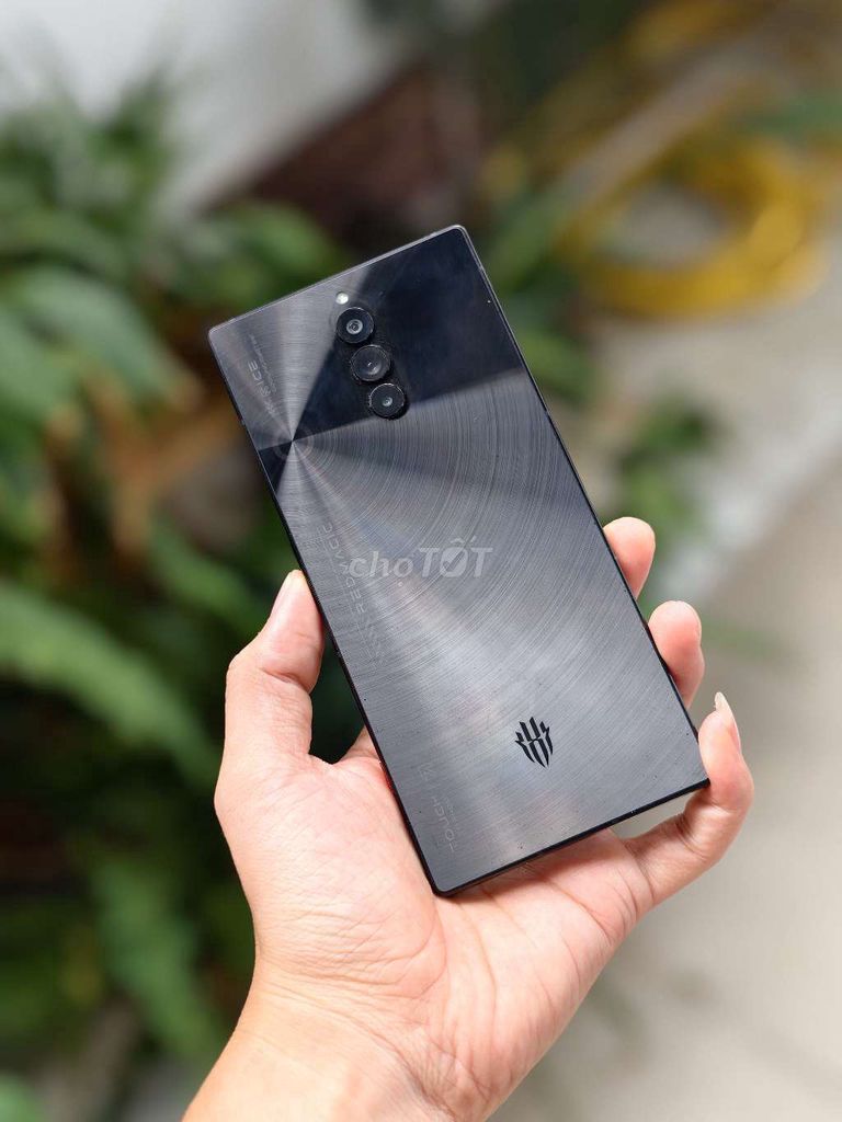 REDMAGIC 8s PRO 12GB/256GB Full cn romQT s8gen2 . Mua bán Điện thoại tại Thành phố Thủ Dầu Một Bình Dương được đăng bởi XUÂN TUYỀN hình 1