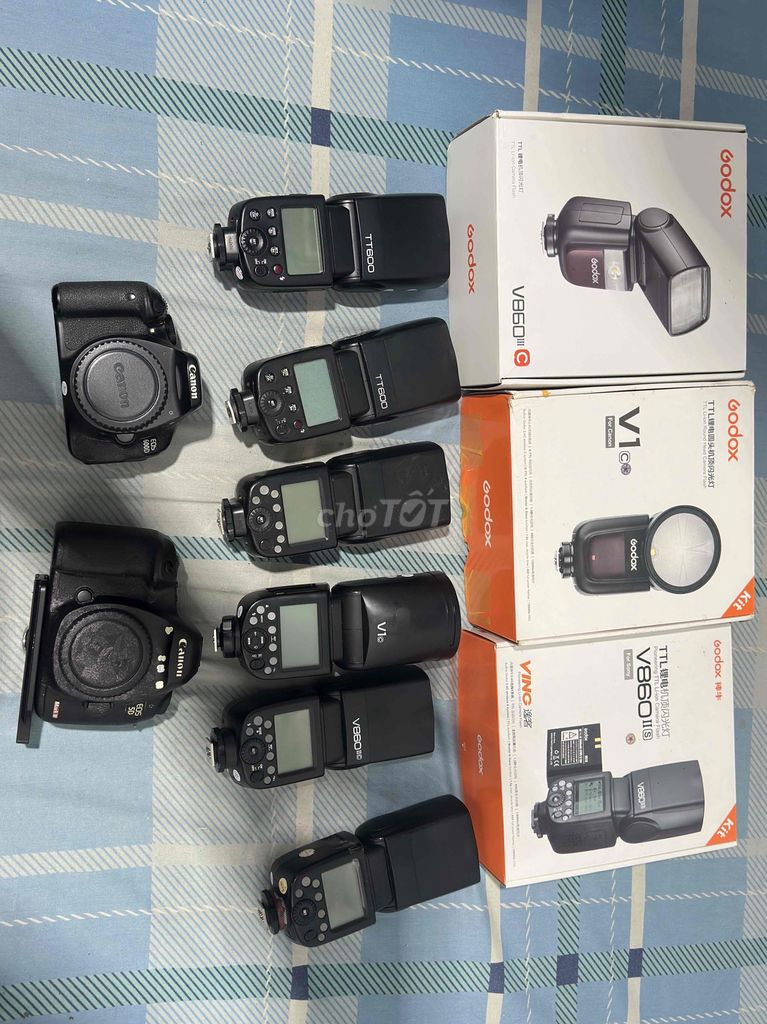 Em cần bán flash , máy ảnh , đèn máy ảnh ….. Mua bán Máy ảnh, Máy quay tại Huyện Củ Chi Tp Hồ Chí Minh được đăng bởi Hưng Thịnh hình 1