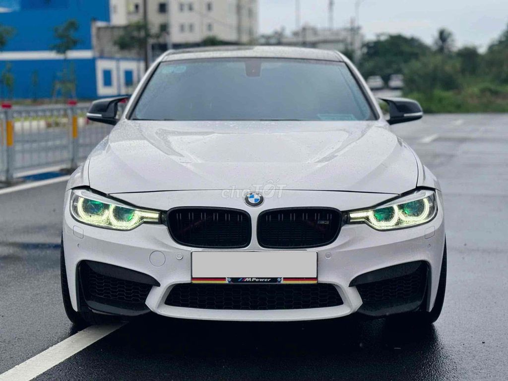 BMW 3 Series 2013 320i - 84000 km. Mua bán Ô tô tại Quận 12 Tp Hồ Chí Minh được đăng bởi Nguyễn Thanh Phước hình 2