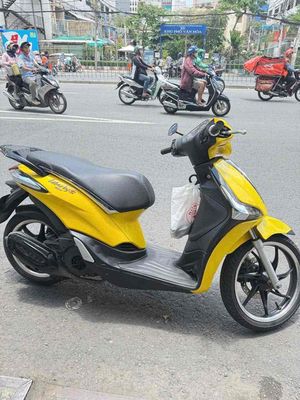 vespa Vàng Liberty Mới đẹp rẻ. Mua bán Xe máy tại Quận 6 Tp Hồ Chí Minh được đăng bởi Hồ Ngọc hình 1