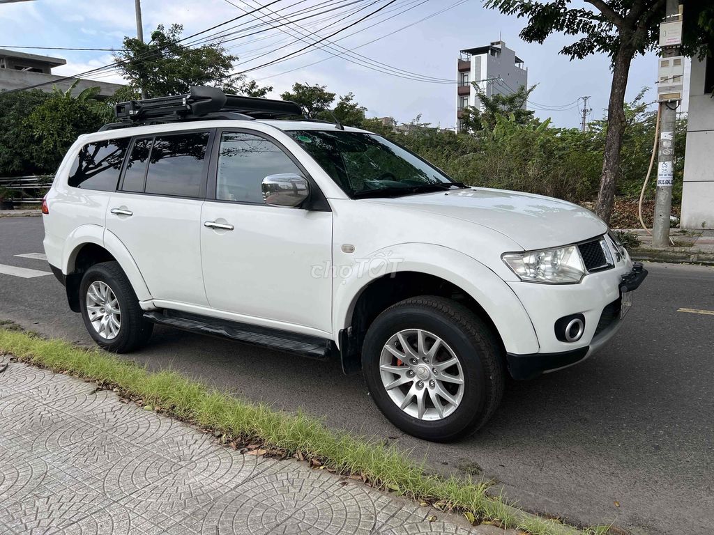 Mitsubishi Pajero Sport 2012 Белый Автомат