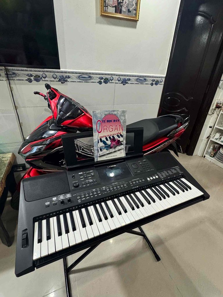 ĐÀN ORGAN YAMAHA PSR E463  MỚI 95%