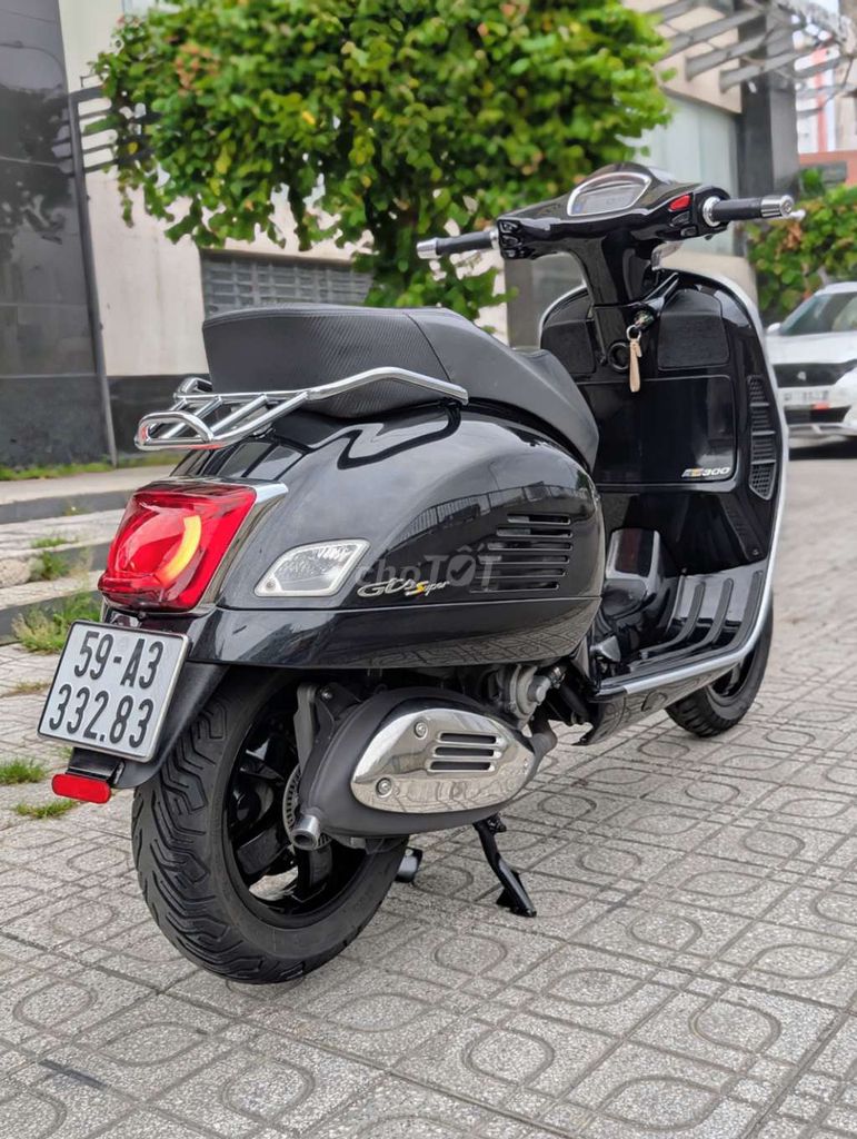 GTS SuperTech 300 HPE Màu Đen 2022. Mua bán Xe máy tại Quận 5 Tp Hồ Chí Minh được đăng bởi Vestan hình 5