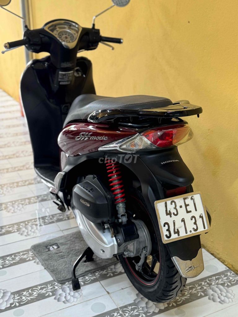 Honda SH Mode 2016 Đỏ đen. Mua bán Xe máy tại Quận Sơn Trà Đà Nẵng được đăng bởi Minh Dũng bán trả góp 136 vân đồn  hình 3