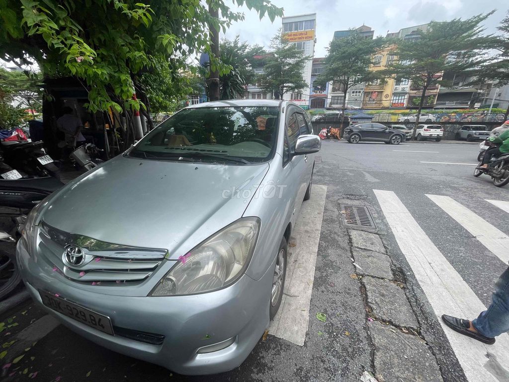 Toyota Innova 2010 V - 30000 km. Mua bán Ô tô tại Quận Hoàn Kiếm Hà Nội được đăng bởi trần văn hiệp hình 3