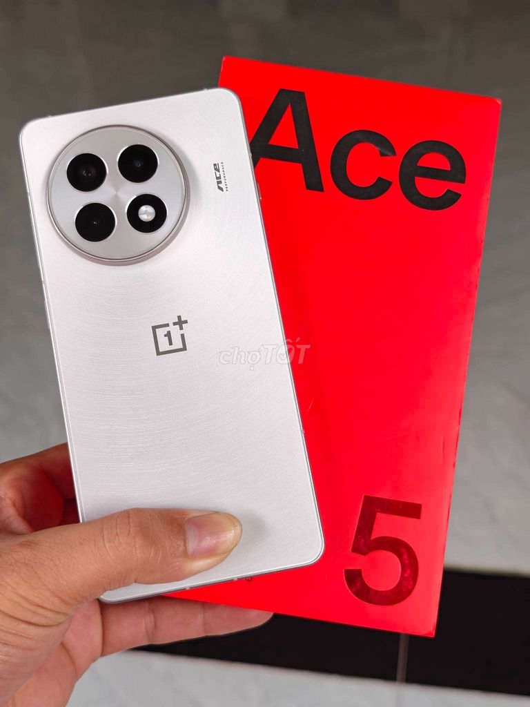 OnePlus Ace 5 giao lưu xuống. Mua bán Điện thoại tại Huyện Thống Nhất Đồng Nai được đăng bởi bull hình 1