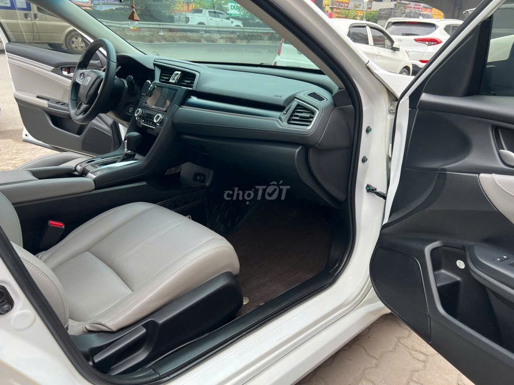💎 Hàng mới về Honda Civic 1.8AT 2019 nhập Thái. Mua bán Ô tô tại Quận Thanh Xuân Hà Nội được đăng bởi Nguyễn Quang Đức hình 13