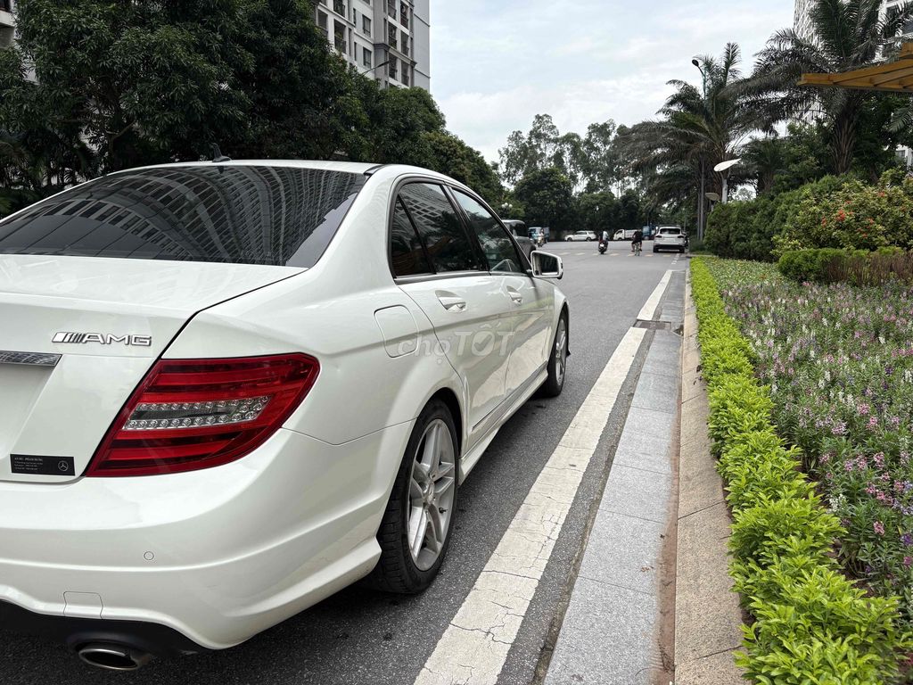 Mercedes Benz C Class 2012 C300 AMG - 90000 km. Mua bán Ô tô tại Quận Hai Bà Trưng Hà Nội được đăng bởi Bùi hiển hình 5