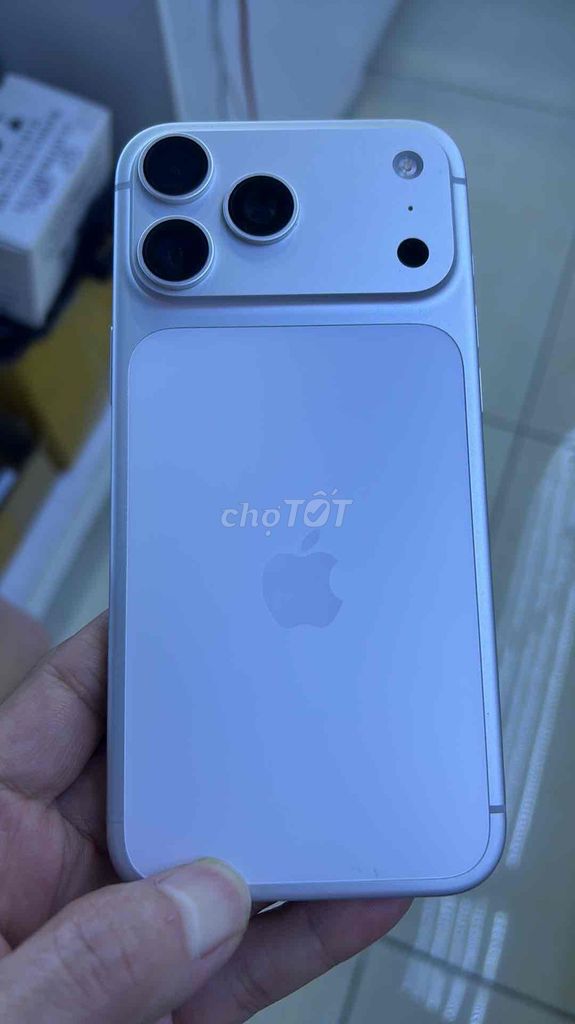 Apple iPhone 17 Pro Max 256GB Trắng 2 SIM 99%. Mua bán Điện thoại tại Quận 4 Tp Hồ Chí Minh được đăng bởi hang hình 1