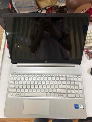 HP 15s Core i7 - RAM 16GB, SSD 512GB. Mua bán Laptop tại Quận Liên Chiểu Đà Nẵng được đăng bởi Vy Le