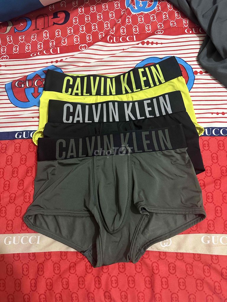 Quần boxer Calvin Klein Nam size S. Mua bán Quần áo tại Huyện Mỏ Cày Nam Bến Tre được đăng bởi Nguyễn Khang hình 1