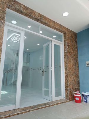 nhà bán đường Phạm Hùng