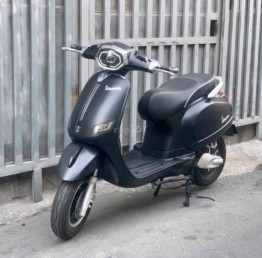 XE ĐIỆN CŨ vespa .Xe đẹp 90% Giá:7tr900.👍👍👍