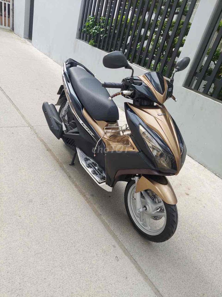 Honda Air Blade 2013 золотистый