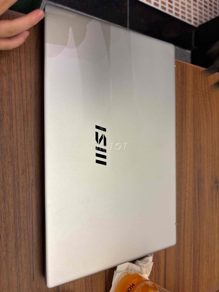 MSI Intel Core i5 Bạc Like New. Mua bán Laptop tại Quận Hoàn Kiếm Hà Nội được đăng bởi Thảo hình 1