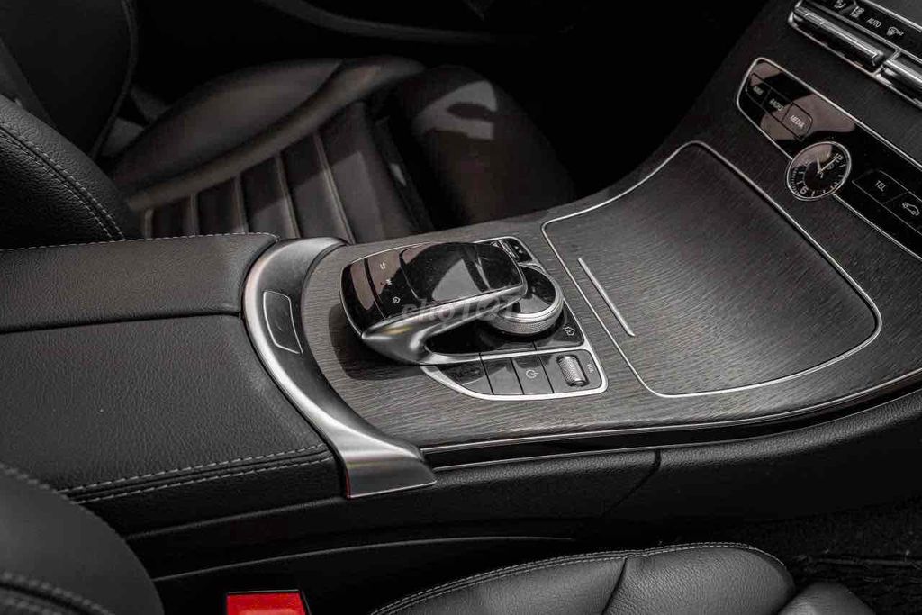 C300_AMG model 2020 màu đen siêu ngầu siêu đẹp. Mua bán Ô tô tại Quận 7 Tp Hồ Chí Minh được đăng bởi Dương Phương hình 13
