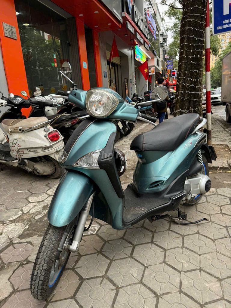 lên đời xe cần bán cc liberty piagio màu xanh. Mua bán Xe máy tại Quận Thanh Xuân Hà Nội được đăng bởi a tài hình 2