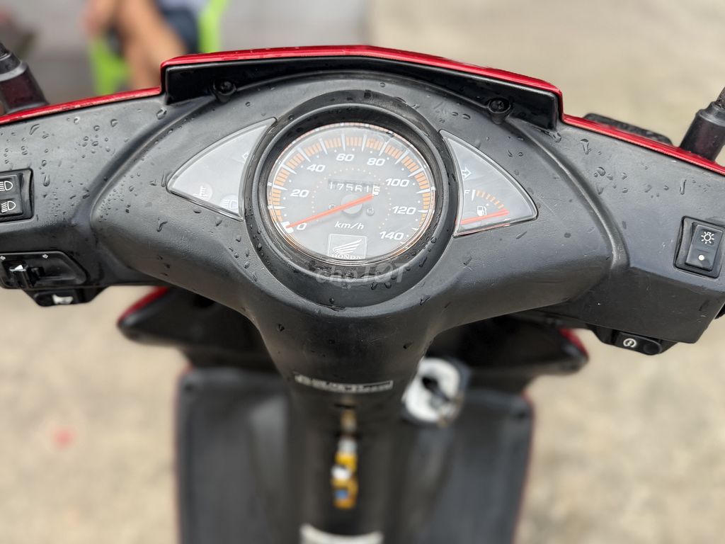 Honda Click 110 Đỏ 17000km , 1 chủ sử dụng. Mua bán Xe máy tại Huyện Trảng Bom Đồng Nai được đăng bởi Trần đình trung  hình 4