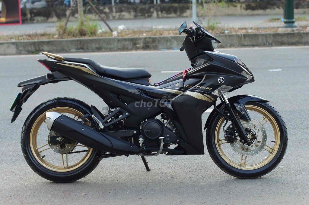 ex155 đời 2025, có phanh abs, mới chạy hơn 3000km. Mua bán Xe máy tại Quận Nam Từ Liêm Hà Nội được đăng bởi Thành hình 6