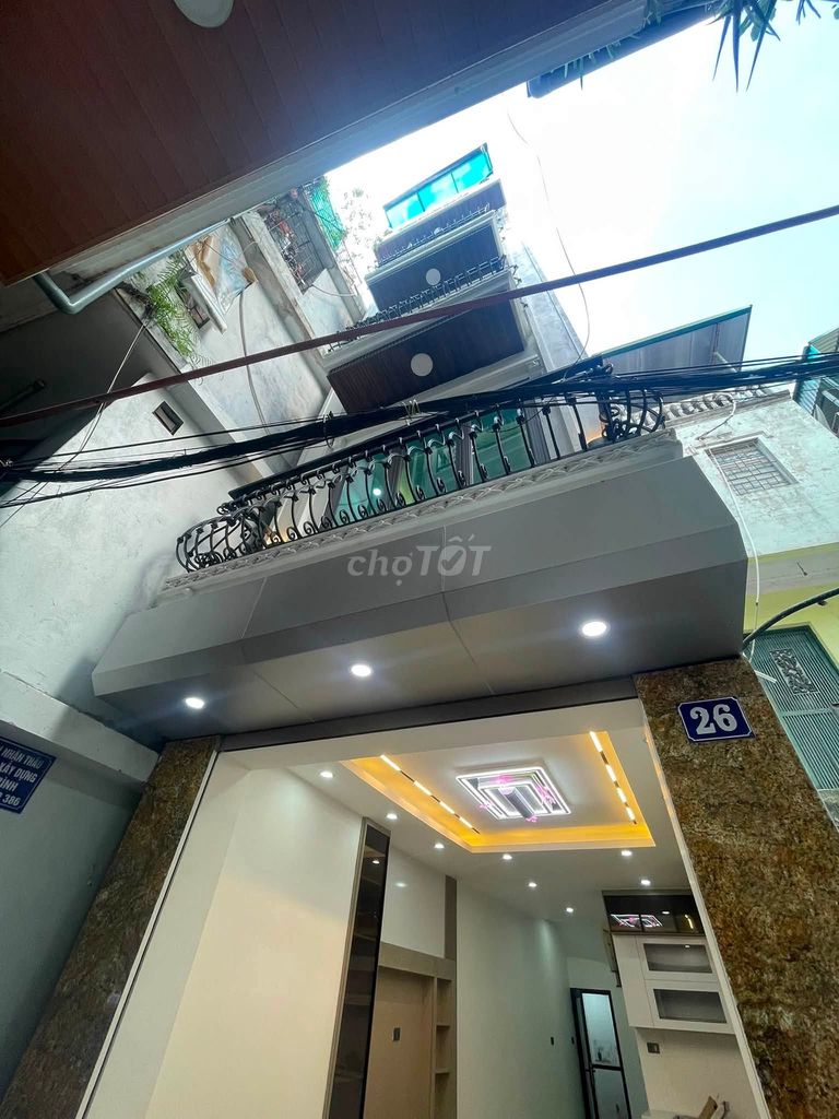Продается дом с 2 дорожками 35 м2, 5 этажей, лифт, Кхам Тьен
