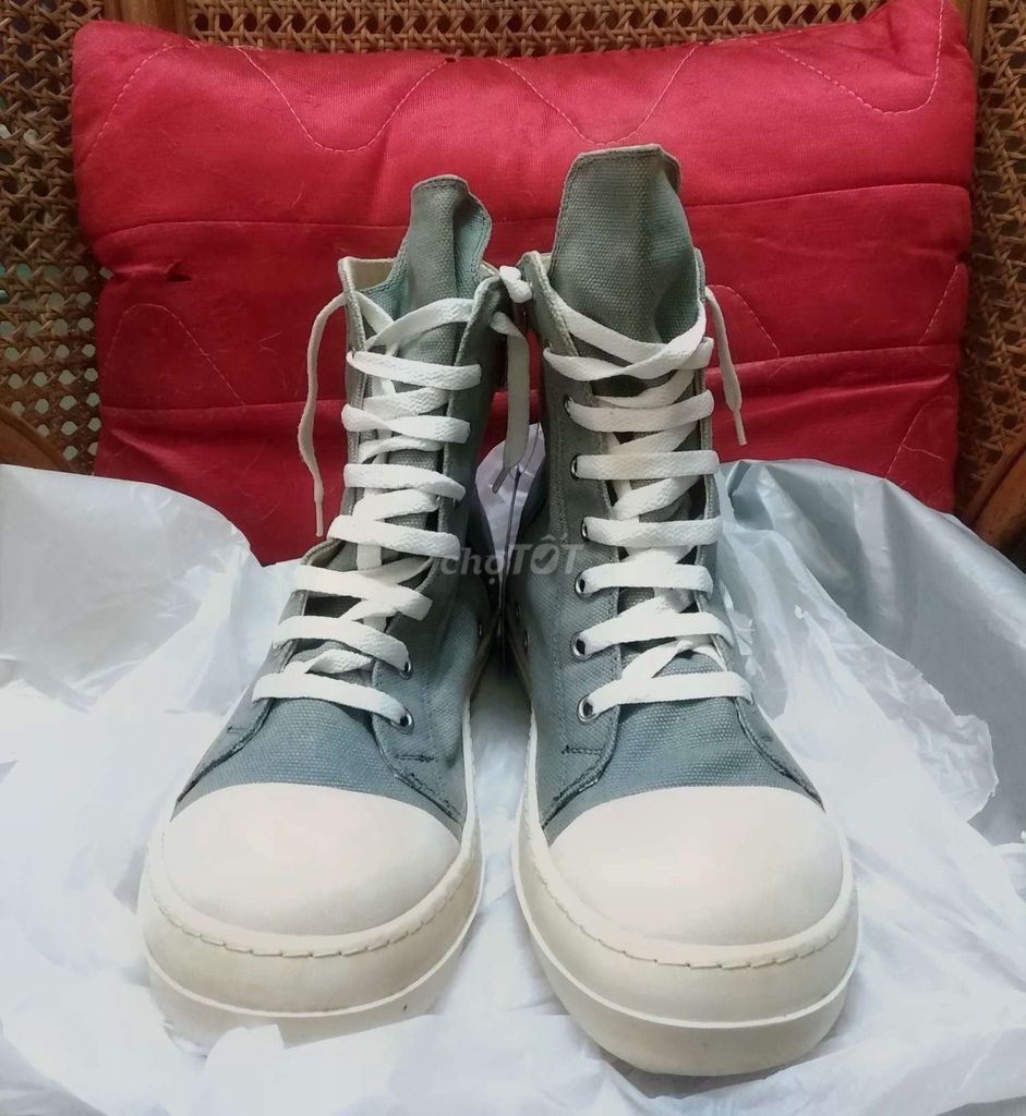 ❤️ Bốt Rick-Owens Xanh Pastel chưa sử dụng còn Tag. Mua bán Giày dép tại Quận Ninh Kiều Cần Thơ được đăng bởi Shop Tứ Quí hình 1