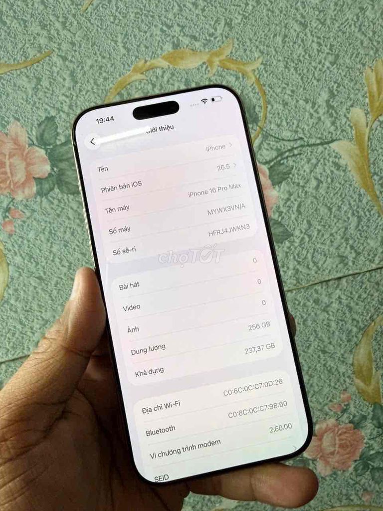 Apple iPhone 16 Pro Max 256GB Vàng 90% pin. Mua bán Điện thoại tại Quận 7 Tp Hồ Chí Minh được đăng bởi Huỳnh Như hình 1