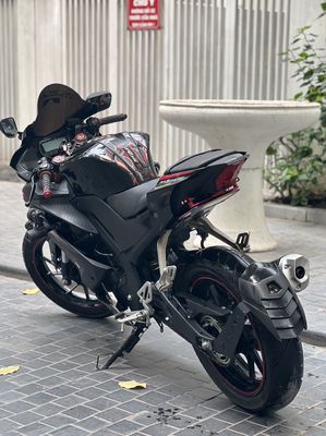 Yamaha R15 Đen. Mua bán Xe máy tại Quận Hoàng Mai Hà Nội được đăng bởi Phú Lý