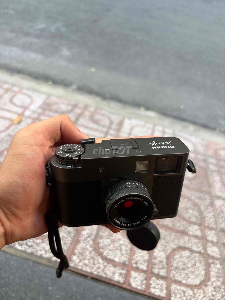 Máy ảnh Fujifilm X-Half Đen. Mua bán Máy ảnh, Máy quay tại Quận Phú Nhuận Tp Hồ Chí Minh được đăng bởi anh Bon hình 1