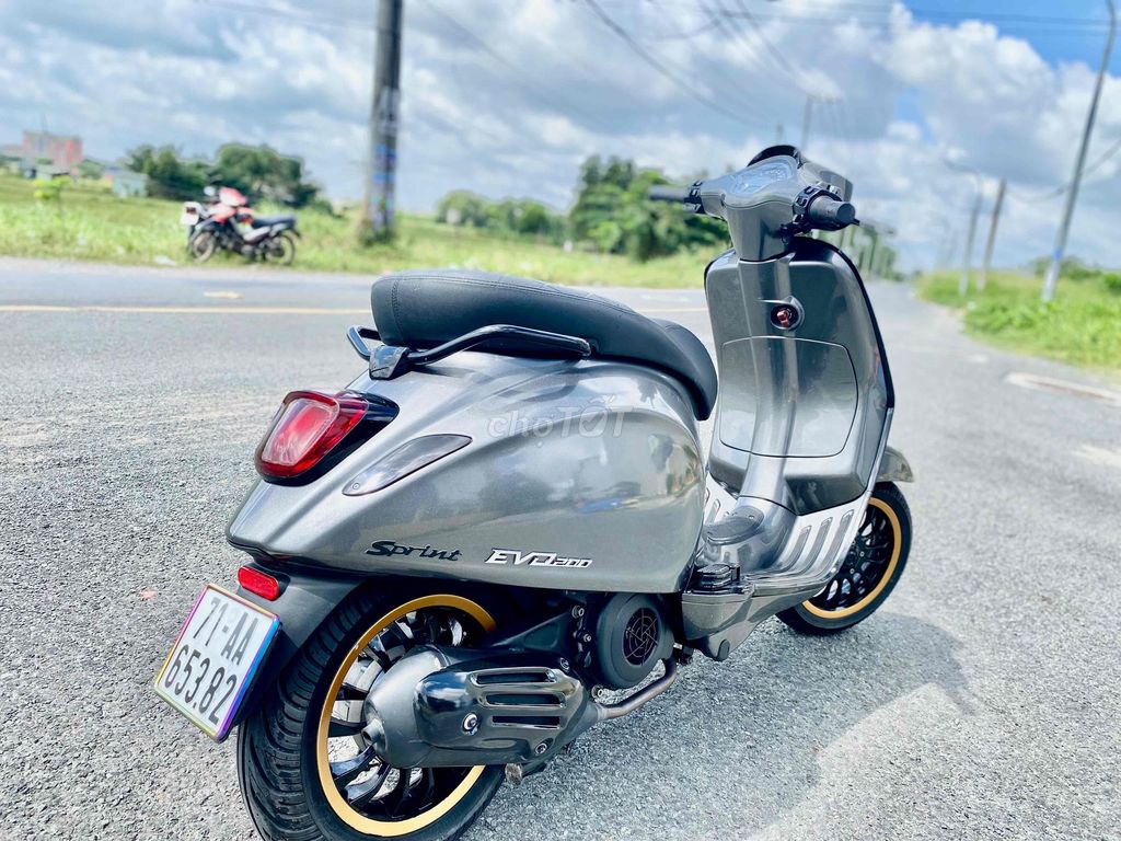 Vespa 150