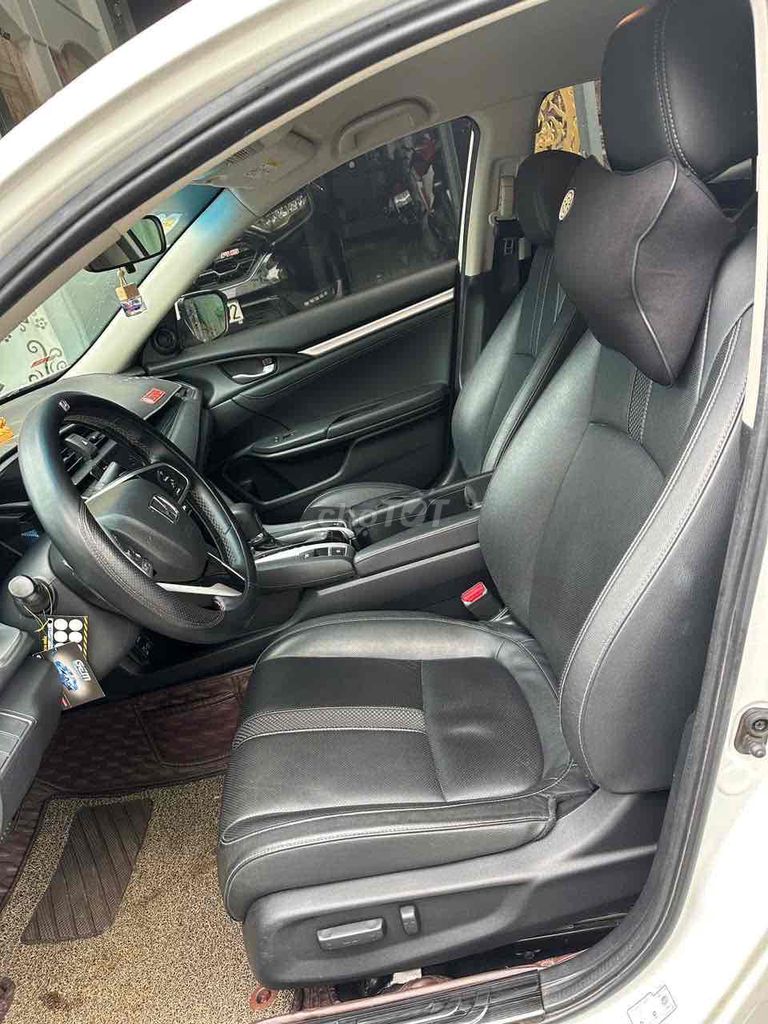 Honda Civic 2020 G 1.8 AT - 51000 km. Mua bán Ô tô tại Quận Gò Vấp Tp Hồ Chí Minh được đăng bởi nguyễn quốc trinh hình 8