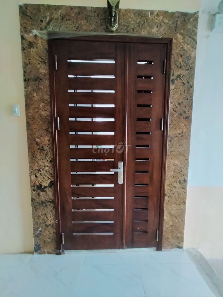 CC cần bán Penhouse tập thể 100 m2, 4 ngủ, số 2A7, Bùi Ngọc Dương
