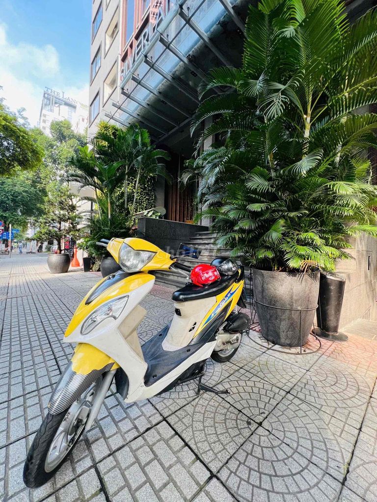 ít sử dụng cần bán thanh lý đỡ chật nhà quận 1. Mua bán Xe máy tại Quận 1 Tp Hồ Chí Minh được đăng bởi Nguyễn anh Tuấn hình 1